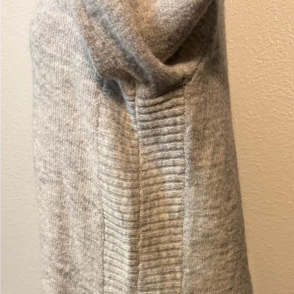 Marled Reunited Snuggly Soft Cowl Neck Sweater | Light Gray & White | Size L - Picture 5 of 7